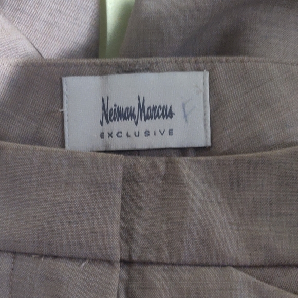 Neiman Marcus Exclusive Summer Wool Slacks - Picture 3 of 7